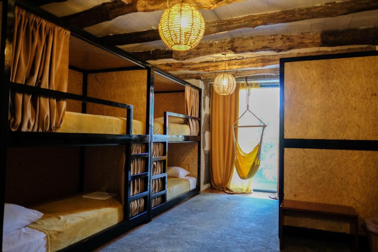 Loving Strangers Hostel มาดาลีนา ภายนอก รูปภาพ